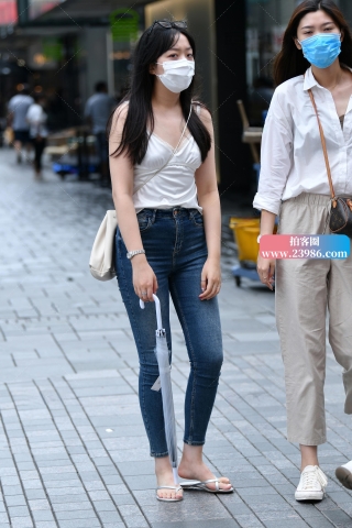 ★文静牛仔裤美女