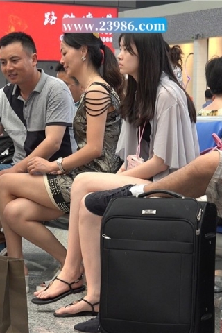 查看完整内容：4K - 清新淡雅的安静白净少女 [2.27 GB/MP4] （视频版） - 共10张图片