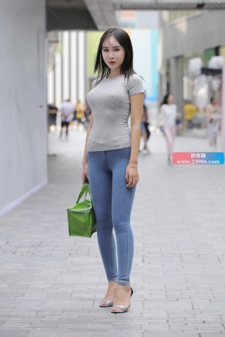 【视觉冲击赛贴】XING感紧身蜜桃裤小姐姐