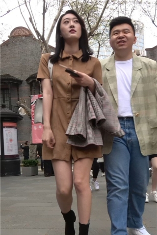 御姐范大长腿街拍美女（视频版）