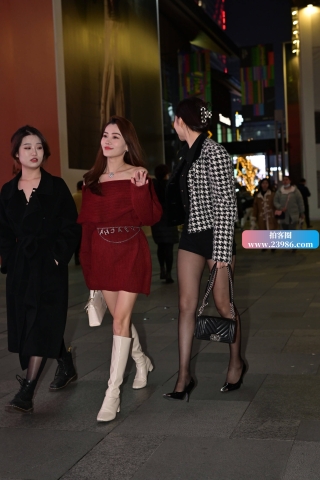 夜拍暗红色连衣裙小姐姐