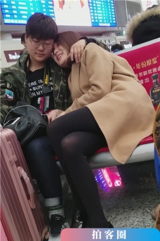 查看完整内容：4k-有福气的眼镜男，这么漂亮黑丝女友亲亲我我（视频版） - 共6张图片