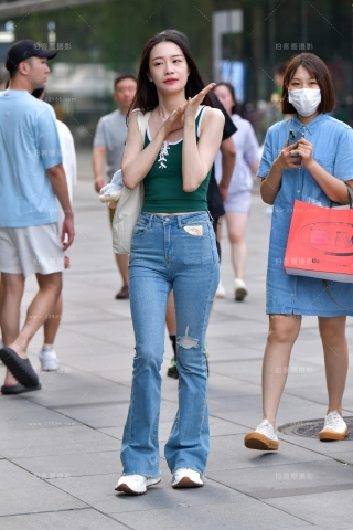 ★牛仔裤逛街美女（城市版）（完整版）