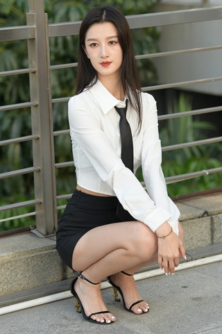 查看完整内容：2023广州国际车展结尾三天集合348 - 共24张图片