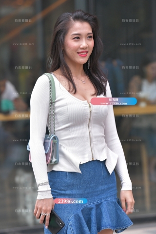 【红石赛帖】走路带风的女人