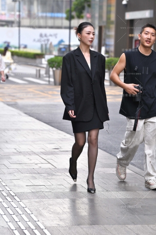 性感的长腿嘿丝美女