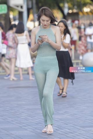 朦胧套装，若隐若现。