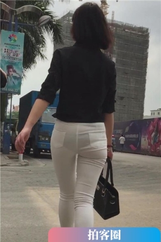 查看完整内容：紧身白裤内痕清晰的小可爱萌妹子！[1.45 GB]（视频版） - 共8张图片