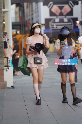 淡淡的粉色群小姐姐