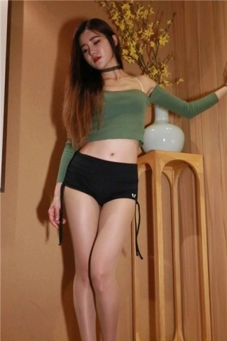 查看完整内容：好身材超短热裤性感美女热舞 [431 MB]（视频版） - 共6张图片