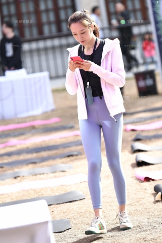 【咔喳赛帖】粉衣兰裤