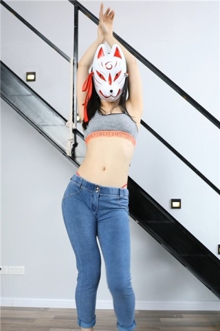 查看完整内容：秀舞蹈工作室紧身蓝牛美女正面热舞慢摇 [251 MB]（视频版） - 共6张图片