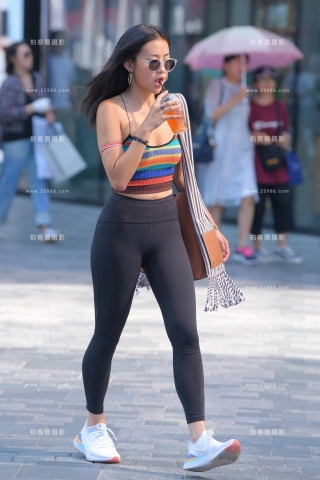 【红石赛帖】瑜伽裤美女