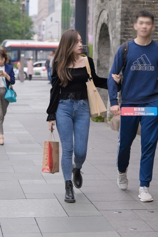 查看完整内容：这紧牛女友够饱满的~ - 共17张图片