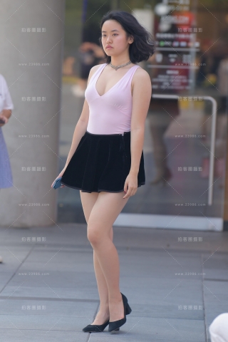查看完整内容：【红石赛帖】性感短裙 - 共22张图片