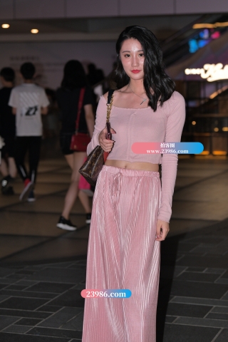 【红石赛帖】夜拍性感美女