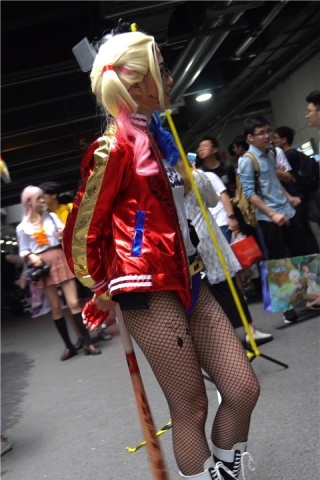 查看完整内容：4K 玩cosplay的大眼网袜洋妞（视频版） - 共6张图片