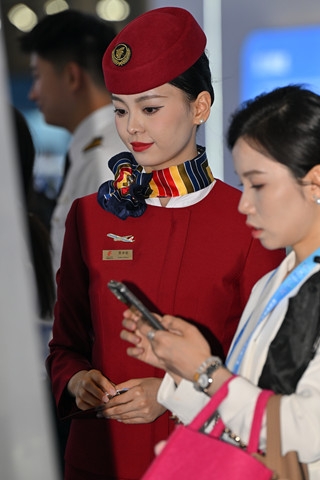 国航空姐-优雅知性的诗诗（完整版）