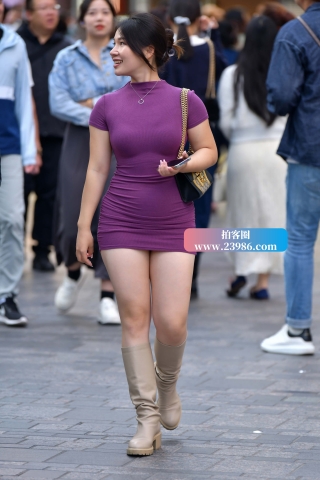 紧致的包臀短裙朲槭