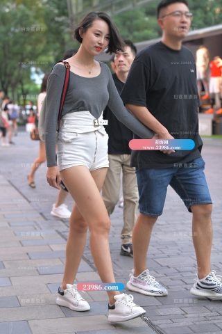 【红石赛帖】性感热裤少妇