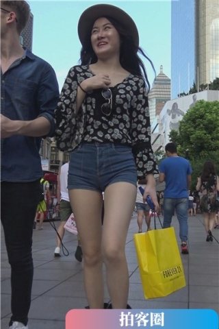 查看完整内容：4k-紧身牛仔热裤水蜜桃臀美腿MM与她的老外男友 [2.84 GB]（视频版） - 共8张图片