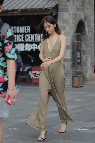 【凯恩赛贴】高挑气质美女