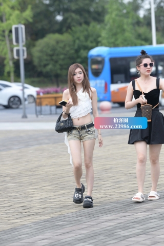 热牛小蛮腰清凉女孩