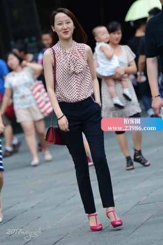 咔喳2017.02.07 街拍194（11p)