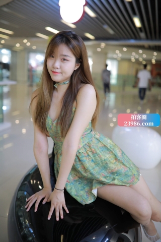 查看完整内容：绿色小花裙女孩【原图+视频】 - 共10张图片