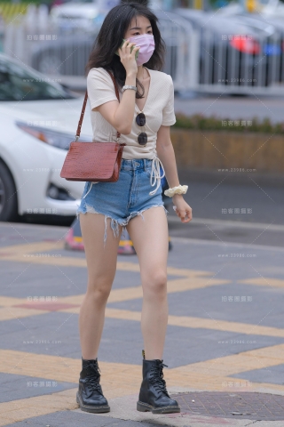 【红石赛贴】热裤女孩