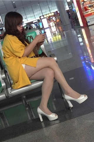 查看完整内容：鱼嘴高跟、肉色丝袜美腿 [766 MB/avi]（视频版） - 共7张图片