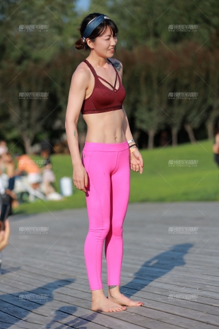 ★欢乐瑜伽美女★