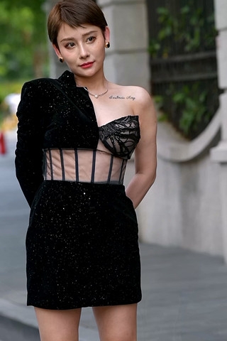 短发的成熟美姐（视频版）