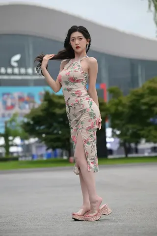 可爱靓丽旗袍美眉（完整版）