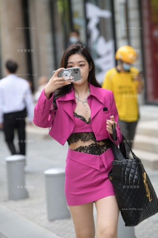 肤白貌美时尚御姐