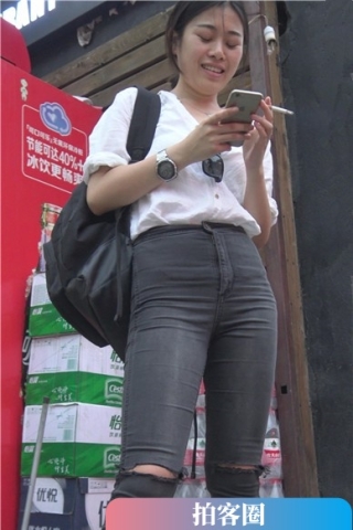 查看完整内容：4k-看上去挺清纯的白衬衫女孩，居然抽烟呢 [1.57 GB]（视频版） - 共6张图片