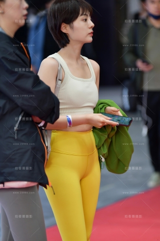 ★观摩紧身裤美女（城市版）（完整版）