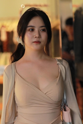 性感紧身包臀裙美女