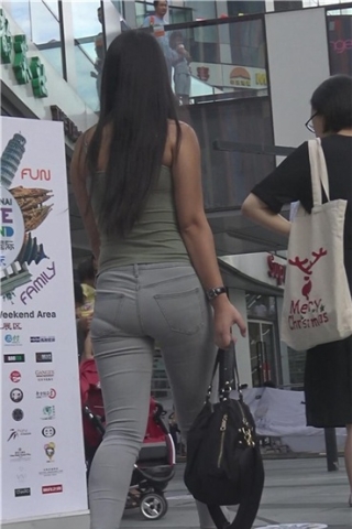 查看完整内容：4k-吊带衫紧身丰臀高跟鞋女神，长发飘飘真漂亮！[2.45 GB/MP4]（视频版） - 共12张图片