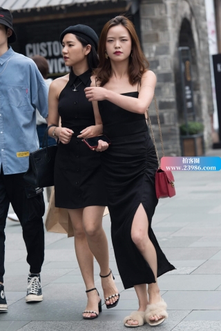 抹胸装、开叉裙小姐姐