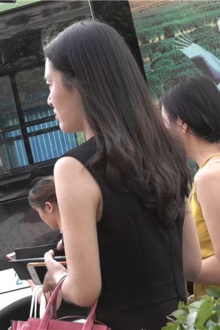 街拍凉高跟玉足美眉 [3.05 GB/avi]（视频版）