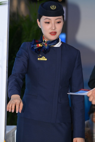 中国航空-空姐在忙着呢（完整版）