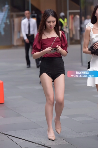 街拍大长腿气质高跟靓女