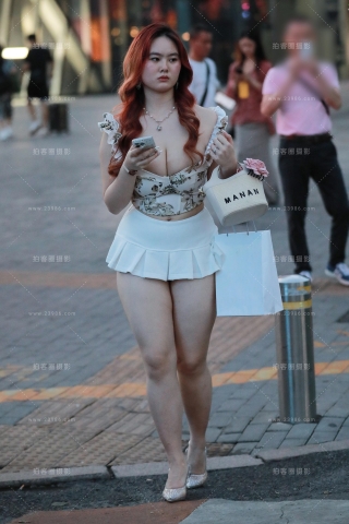 丰润性感美女（城市版）（完整版）