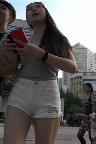 查看完整内容：月牙清晰饱满的小清新颜值美女 [863 MB]（视频版） - 共10张图片