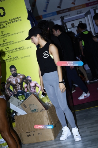 【咔喳赛贴】灰色紧身裤