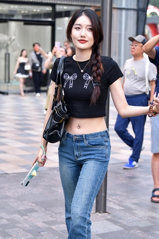 ★美脐牛仔裤美女