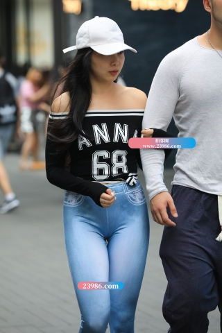 【凯恩赛帖】圆润美臀 一看就是美臀健身达人