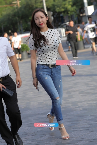 【视觉冲击赛帖】紧牛，高跟，美女