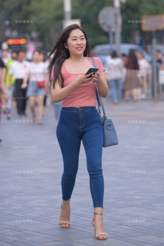 【街拍之魂赛帖】欧美身材的紧牛